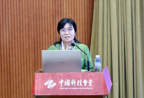 副理事长黄小卫